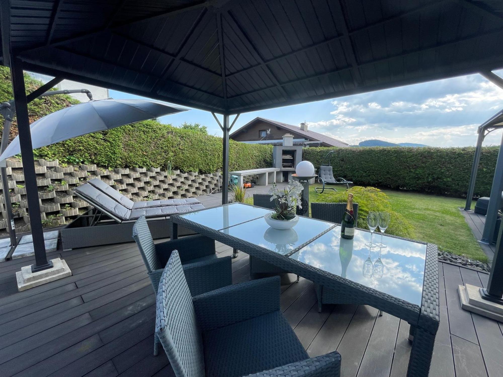 Ferienwohnung Am Seeblick Feldkirchen in Kärnten Buitenkant foto